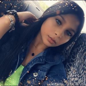 Meet your Posher, Johnneyris